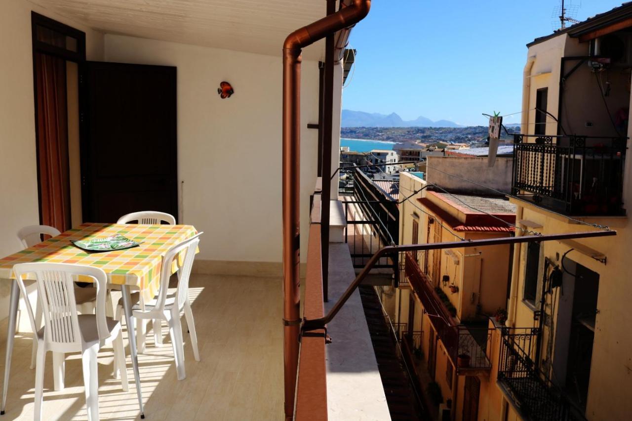Casa Trio Apartments Castellammare del Golfo Bagian luar foto
