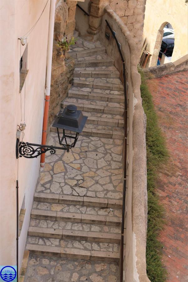 Casa Trio Apartments Castellammare del Golfo Bagian luar foto